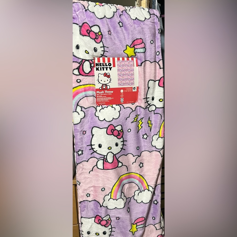 Hello Kitty throw blanke